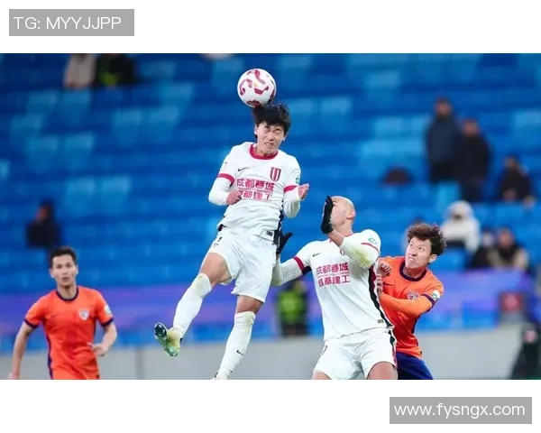 河南嵩山龙门迎战青岛海牛全力争胜力拼中超联赛首胜